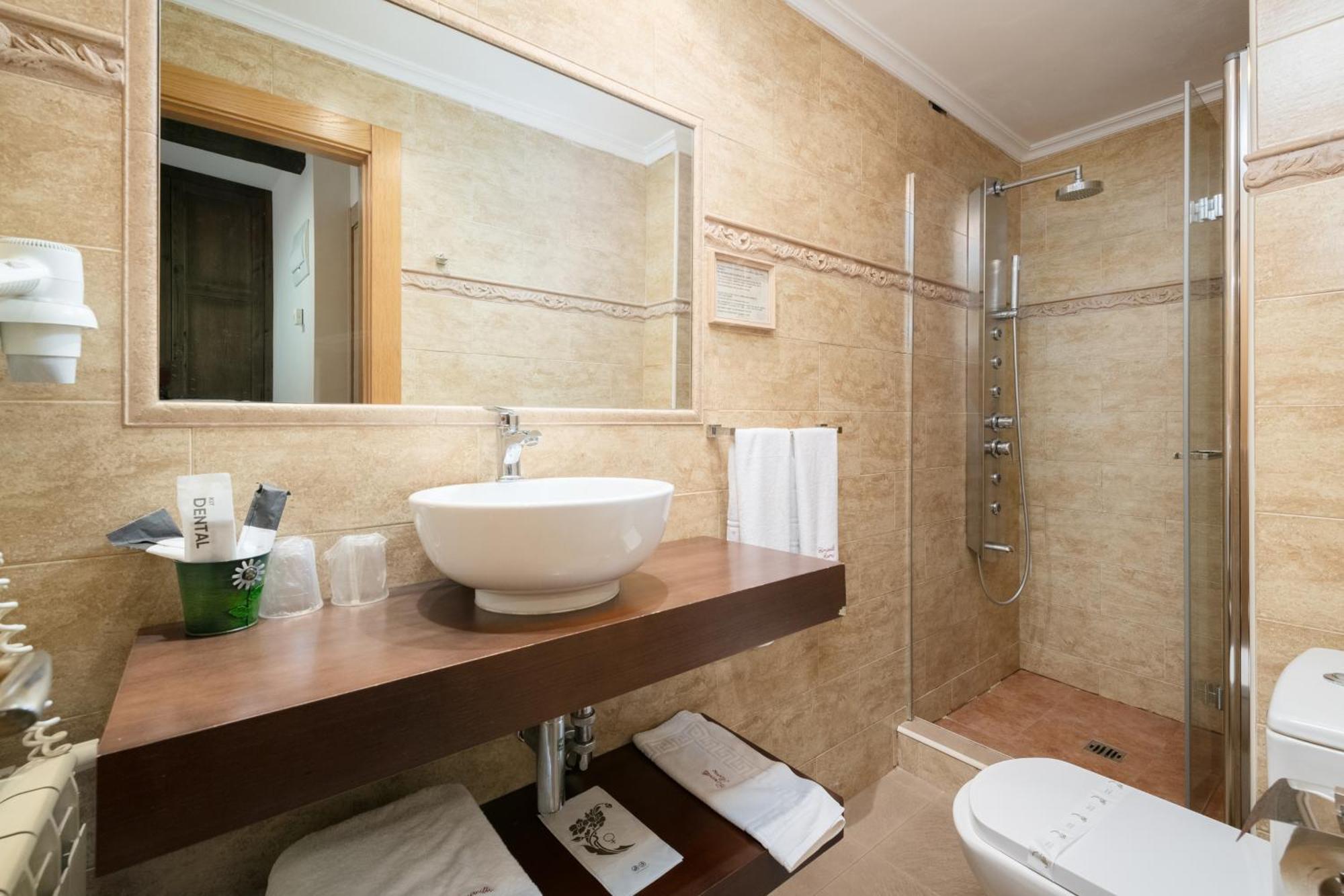 Cimavilla Rooms Gijón Exterior foto